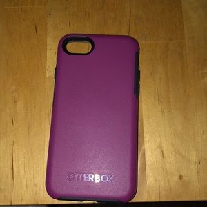 iPhone 7 otter box case(NOT PLUS)